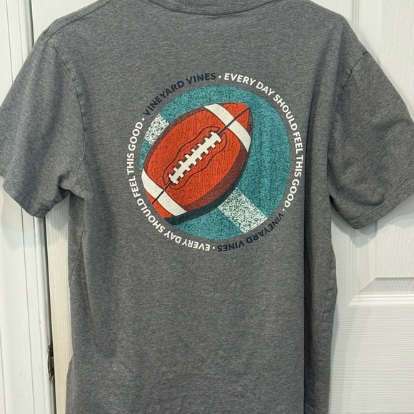 Gray Men's Vineyard T-Shirt with Pocket - Picture 3 of 6